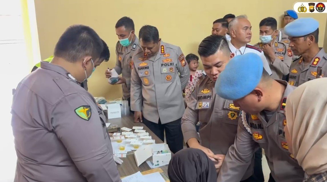 Berantas Narkoba di Internal Polri, Ratusan Personel Polresta Bengkulu Jalani Tes Urine Dadakan