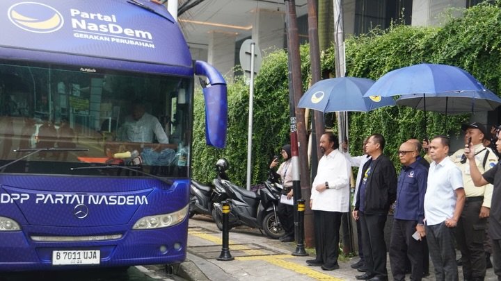 Penguatan Silaturahmi Antara Kader Partai, Surya Paloh Lepas Tim Safari Ramadan