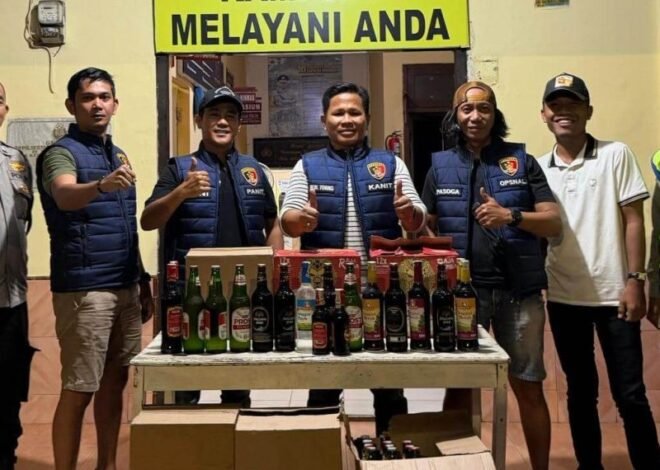 Bikin Resah Masyarakat, Polsek Teluk Segara Sita Ratusan Botol Miras di Kampung Bali