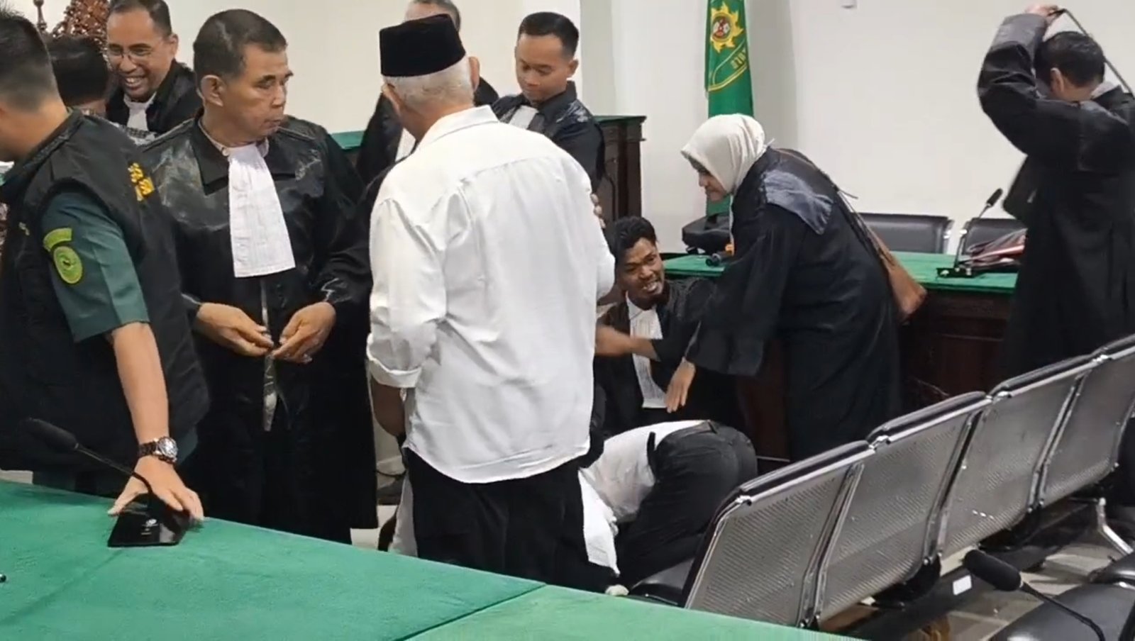 Hakim Vonis Bebas 4 Terdakwa Korupsi Lahan Tol Bengkulu-Taba Penanjung Sujud Syukur, Kasi Penkum: Kita Pikir-Pikir Dulu Yah