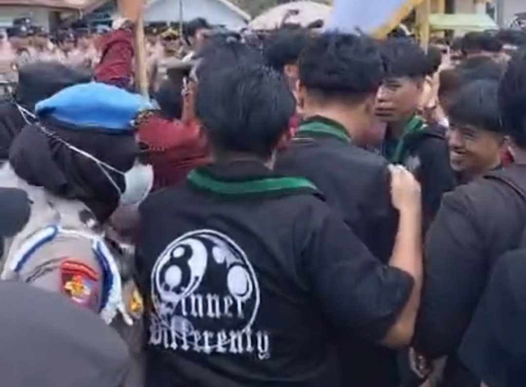 Polwan Bengkulu Jadi Korban Pelecehan Mahasiswa Saat Amankan Demo, Netizen Keceman Ulah Mahasiswa