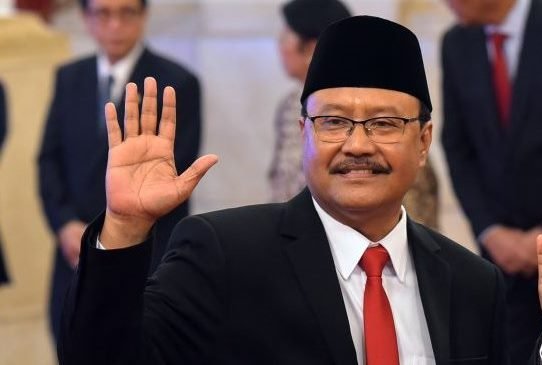 Menteri Sosial Saifullah Yusuf