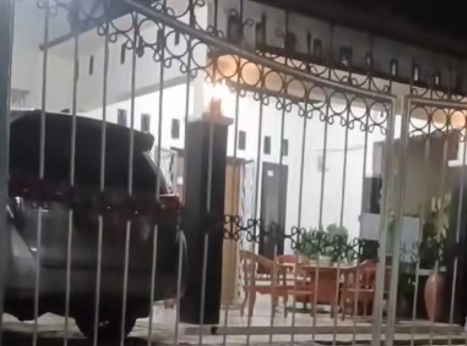 Usai Rumah Eks Pj Wali Kota, Kini Giliran Rumah Sekwan DPRD Kota Bengkulu Disasar KPK, 3 Koper Diangkut!